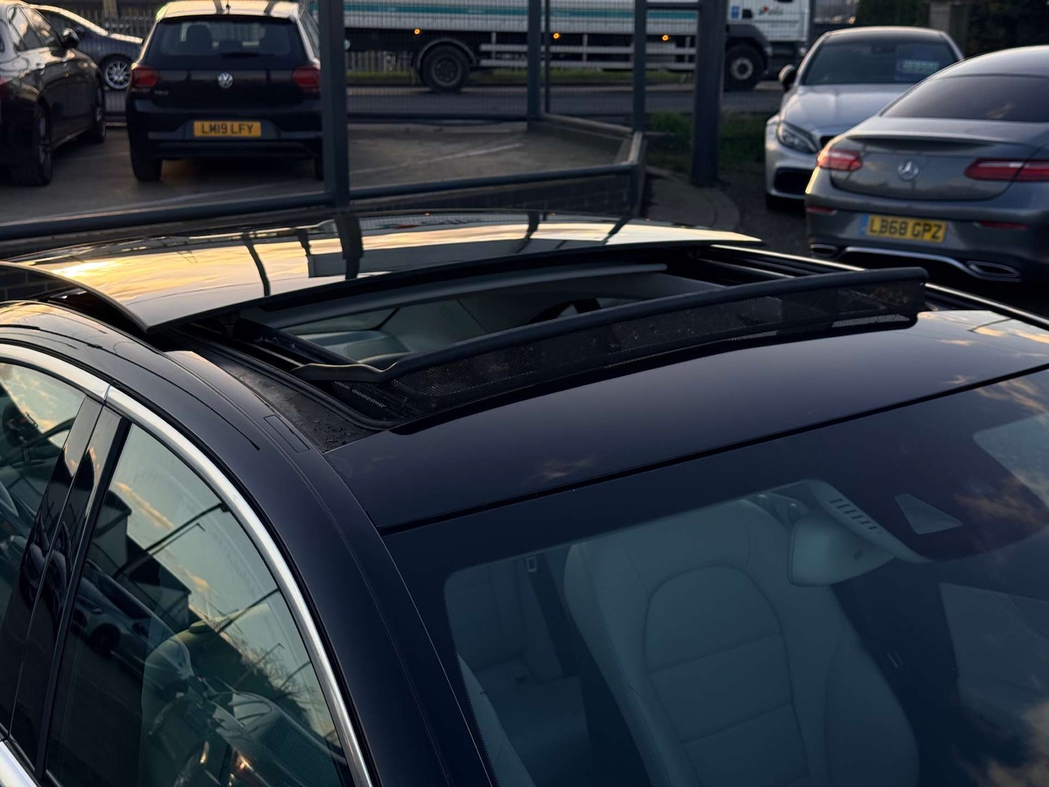 Used Mercedes-Benz C Class 2014 for sale - 76921234: Photo 45