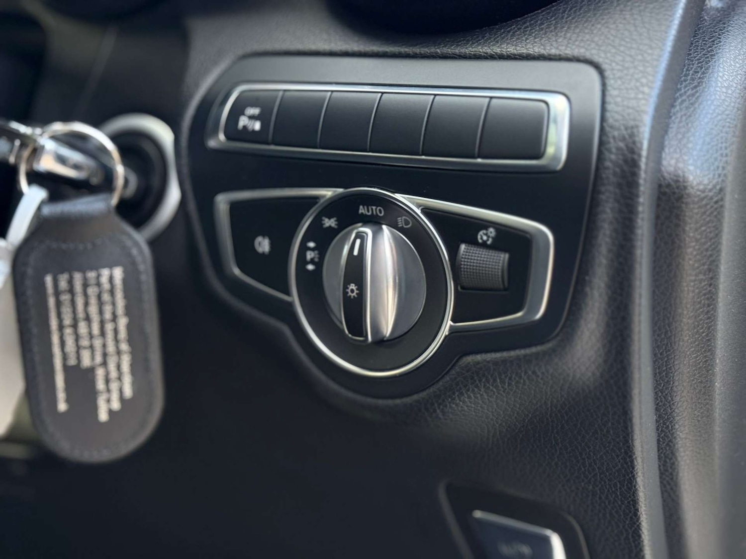 Used Mercedes-Benz GLC 2018 for sale - 77053560: Photo 30