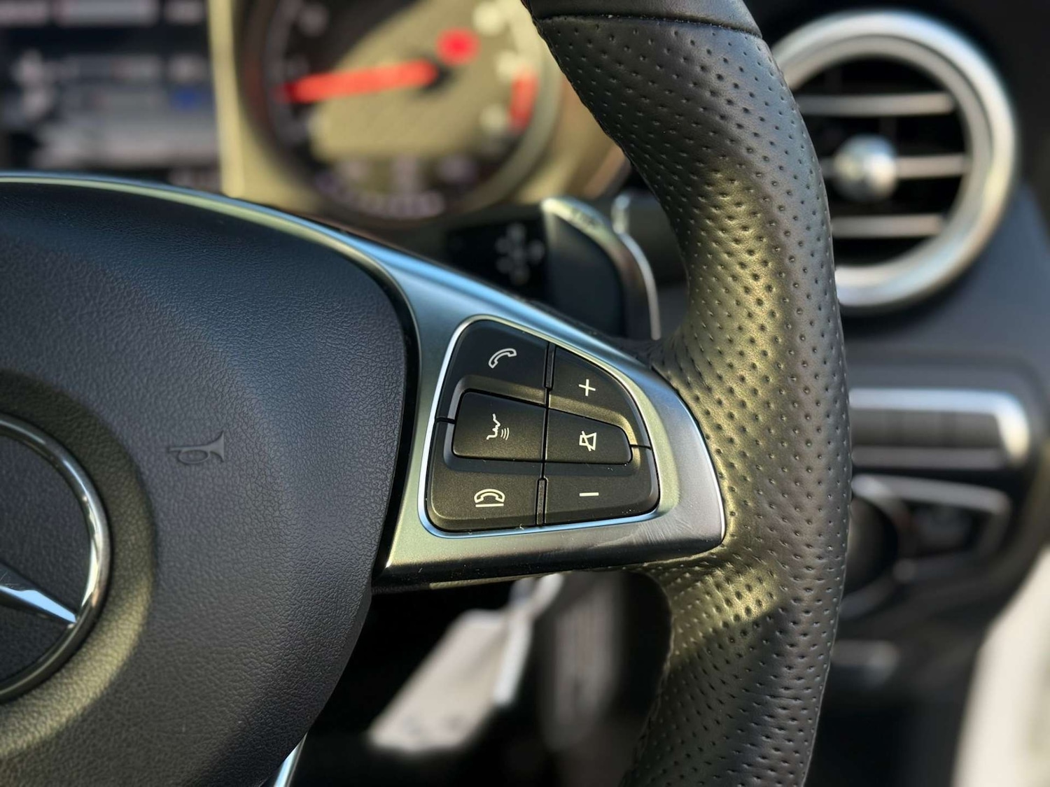 Used Mercedes-Benz GLC 2018 for sale - 77053560: Photo 33