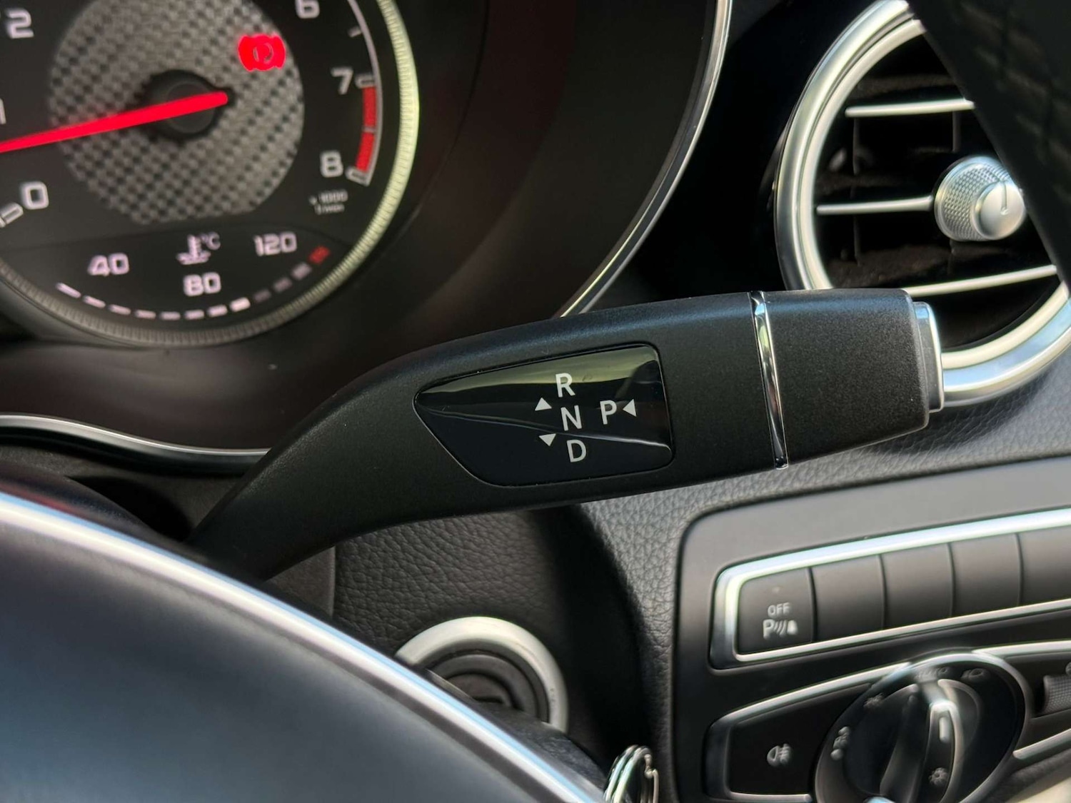 Used Mercedes-Benz GLC 2018 for sale - 77053560: Photo 35