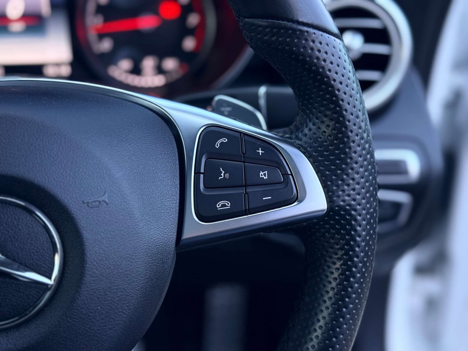 Used Mercedes-Benz C Class 2018 for sale - 76921256: Photo 19