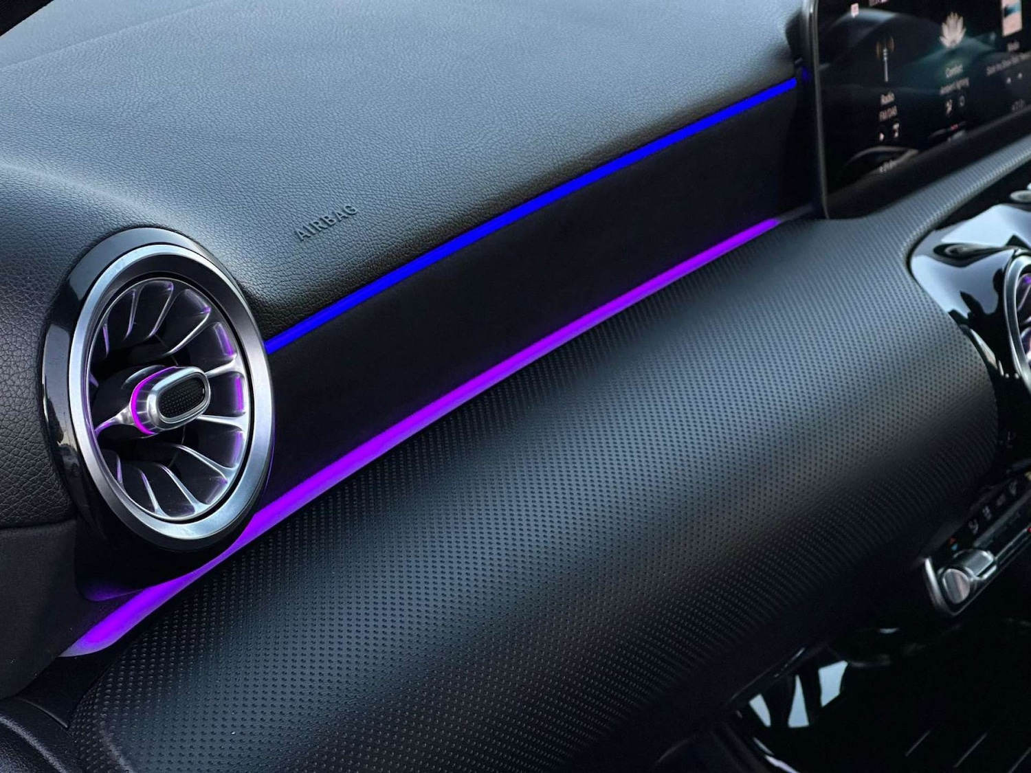 Used Mercedes-Benz A-Class 2019 for sale - 76896328: Photo 25