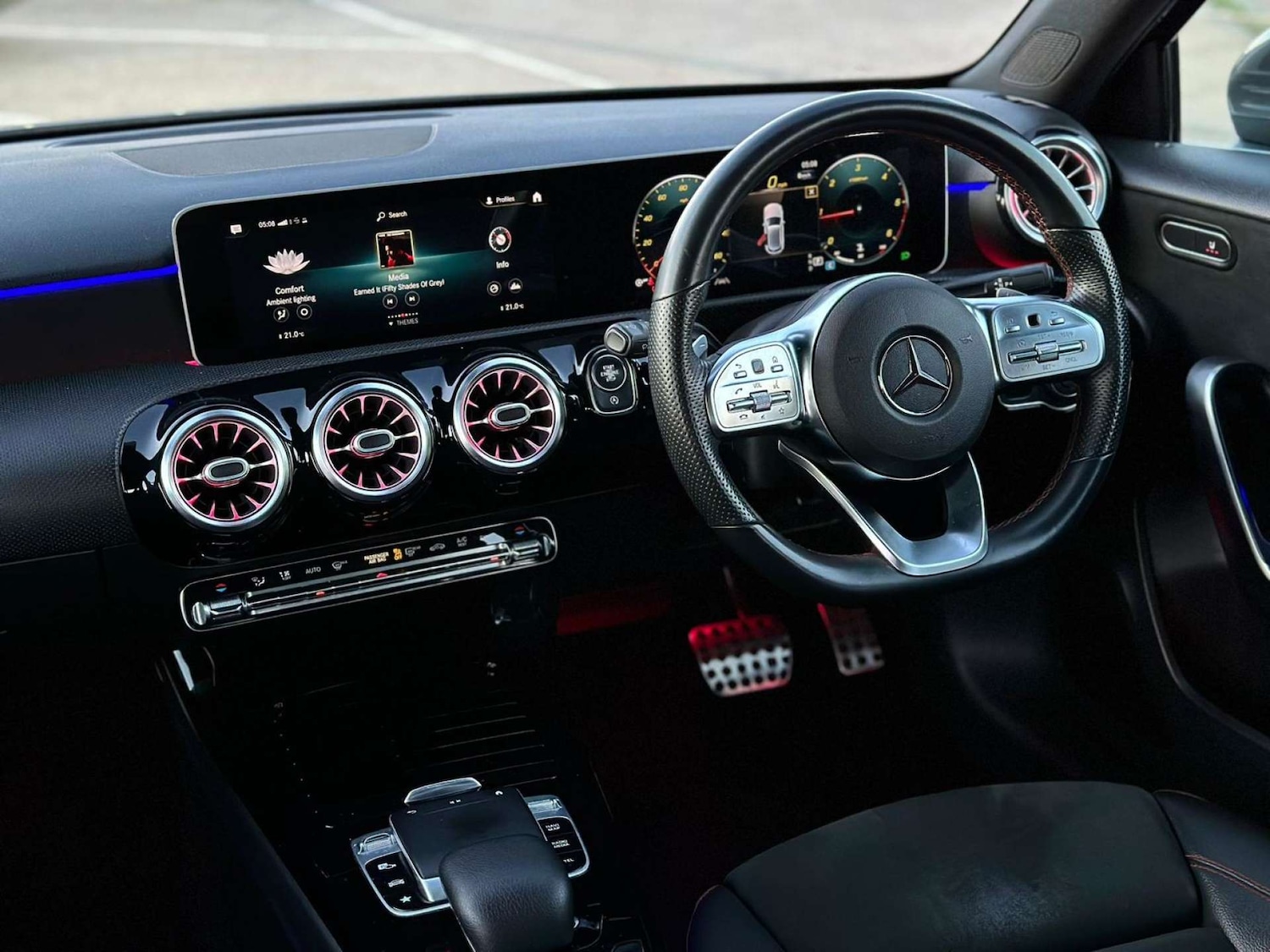 Used Mercedes-Benz A-Class 2019 for sale - 76896328: Photo 42