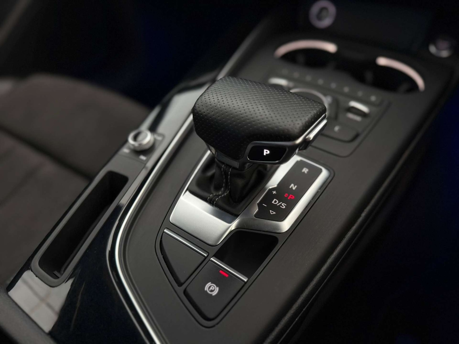 Used Audi A4 2017 for sale - 76896352: Photo 36