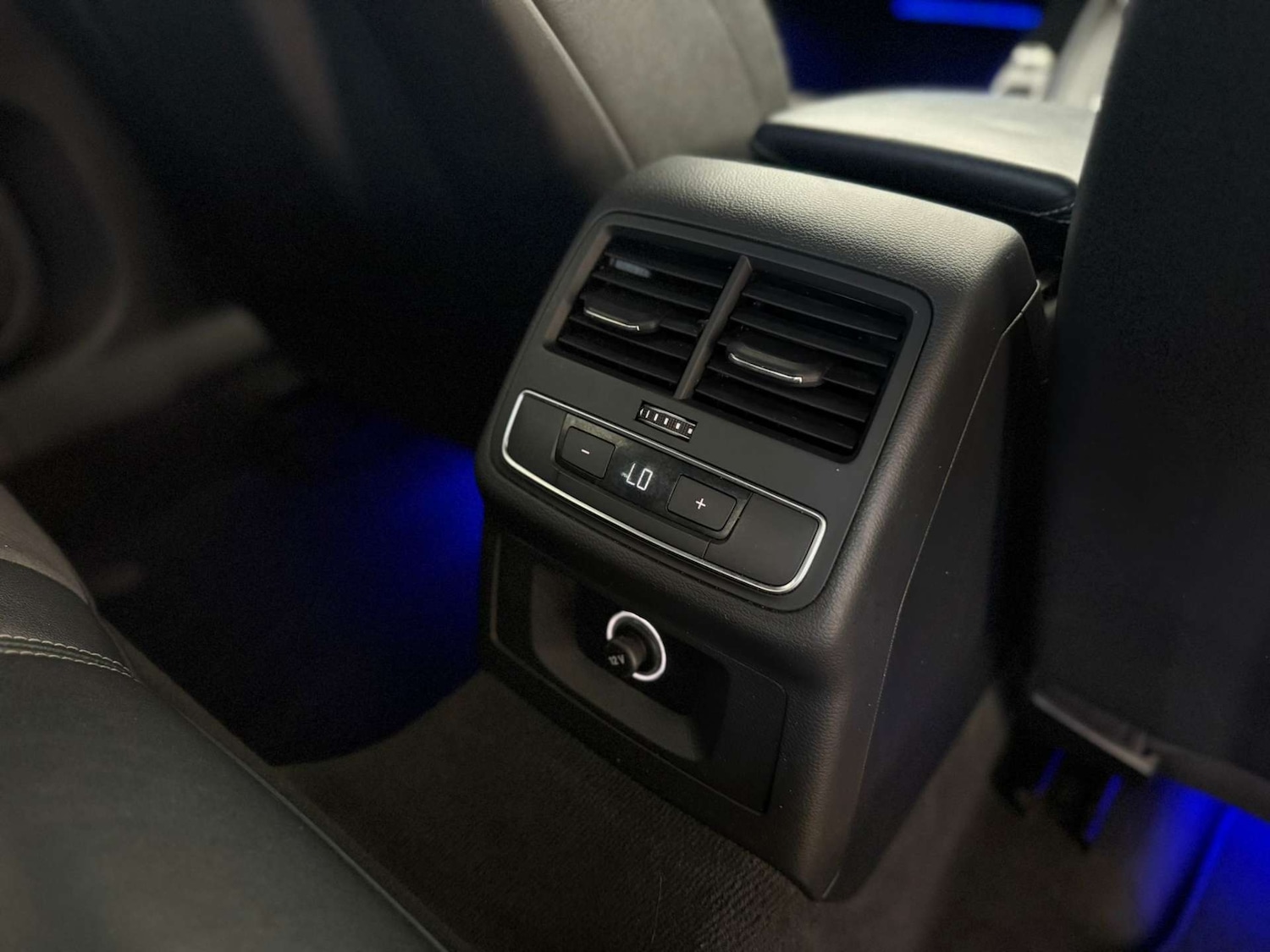 Used Audi A4 2017 for sale - 76896352: Photo 50