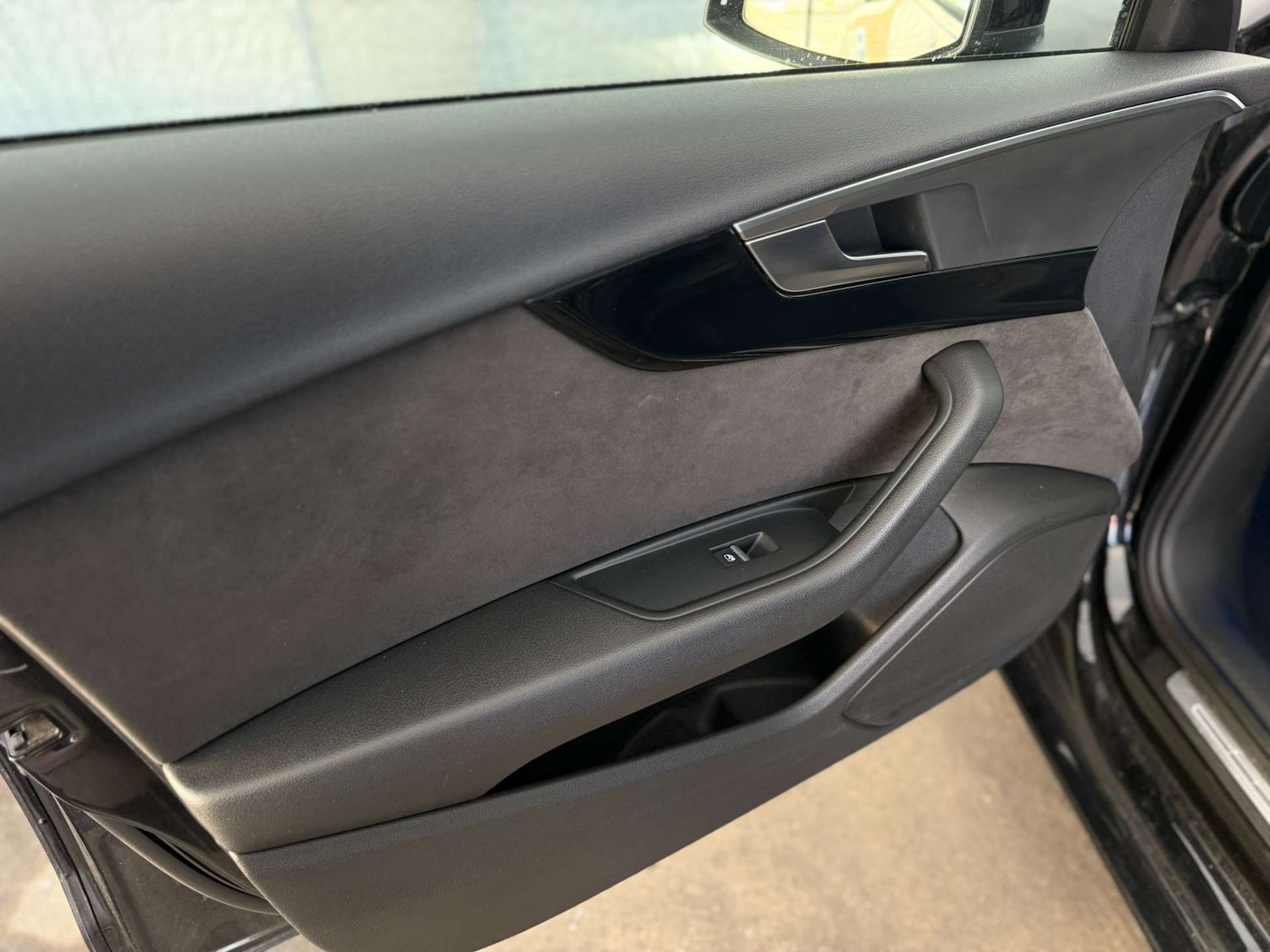 Used Audi A4 2017 for sale - 76896352: Photo 51