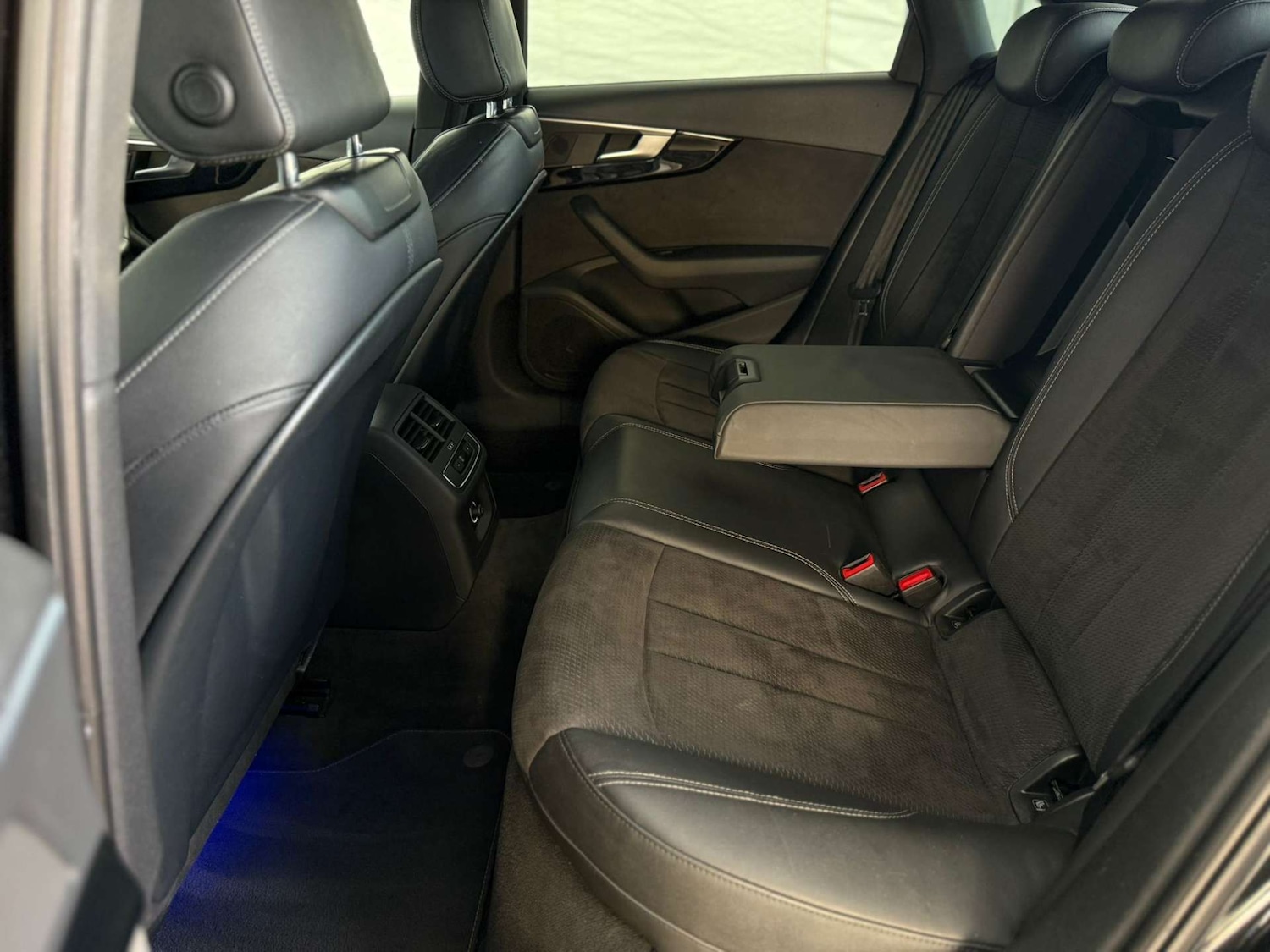 Used Audi A4 2017 for sale - 76896352: Photo 53