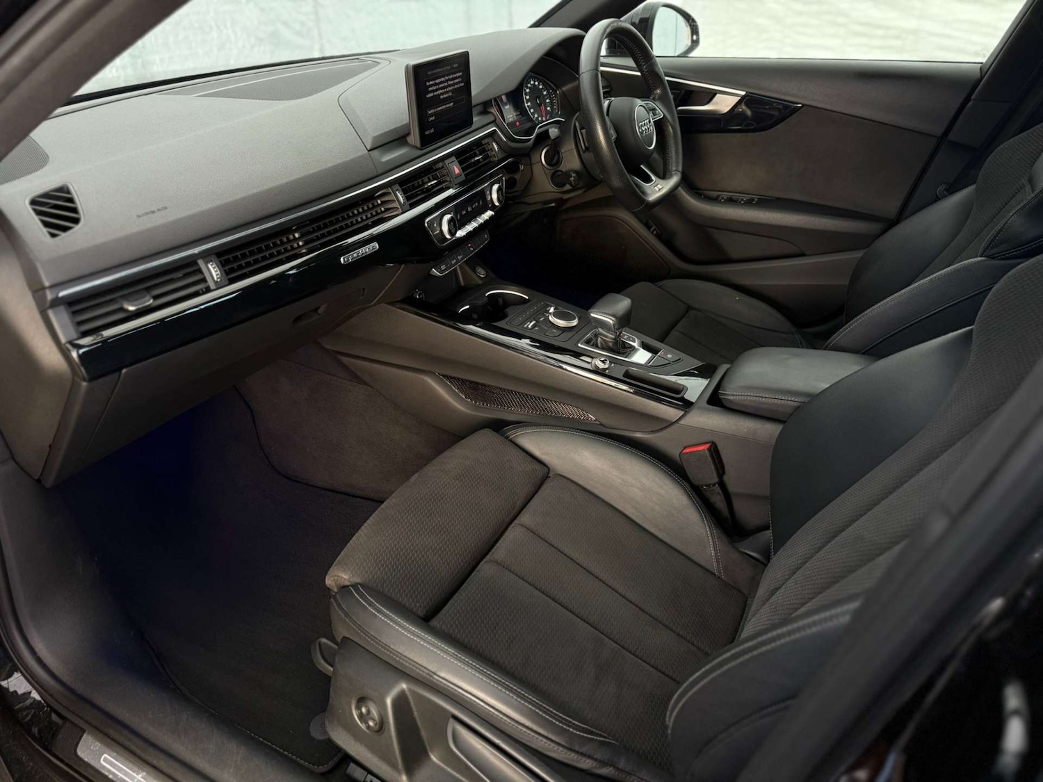 Used Audi A4 2017 for sale - 76896352: Photo 57