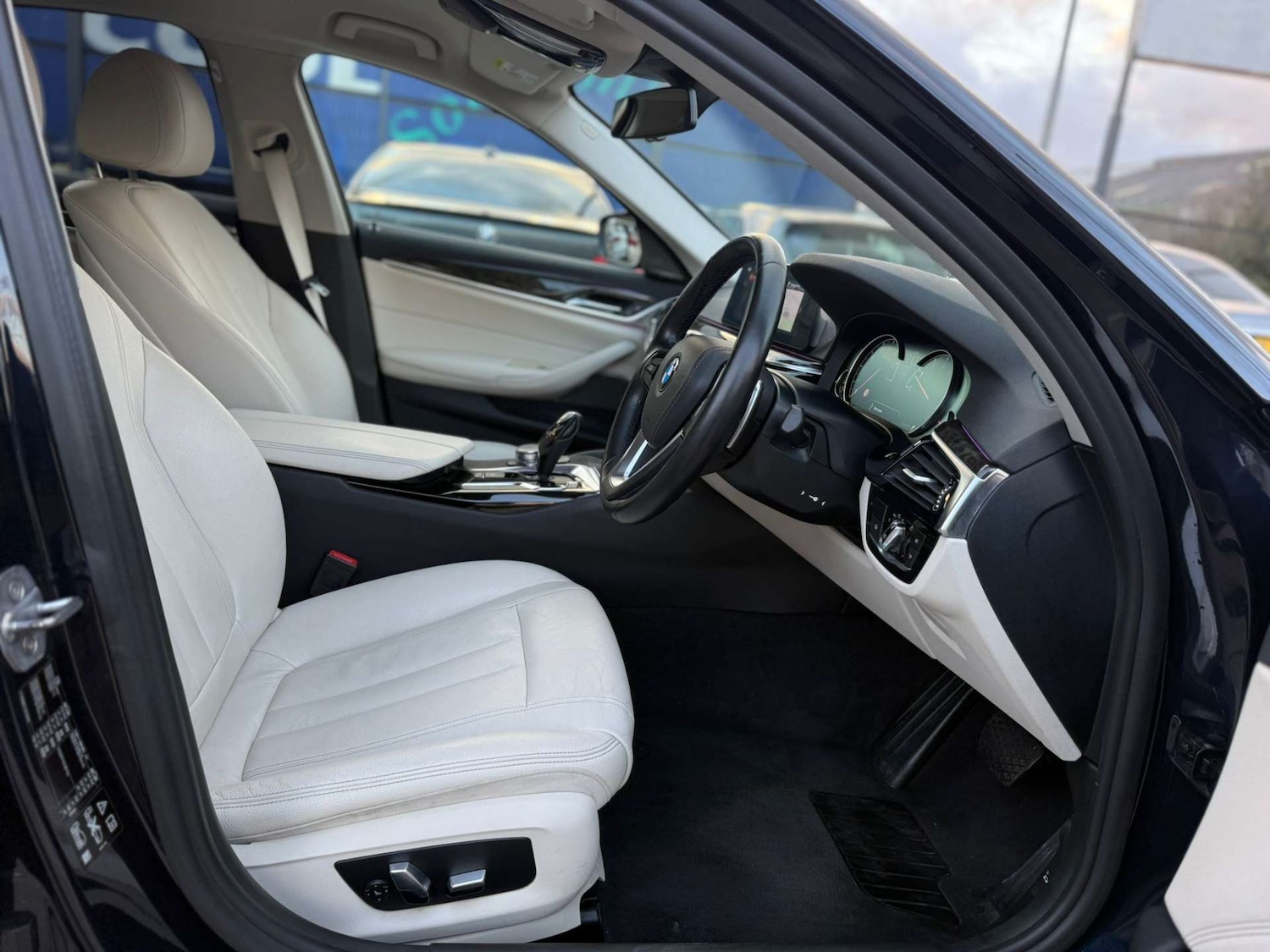 Used BMW 5 Series 2017 for sale - 76896331: Photo 27