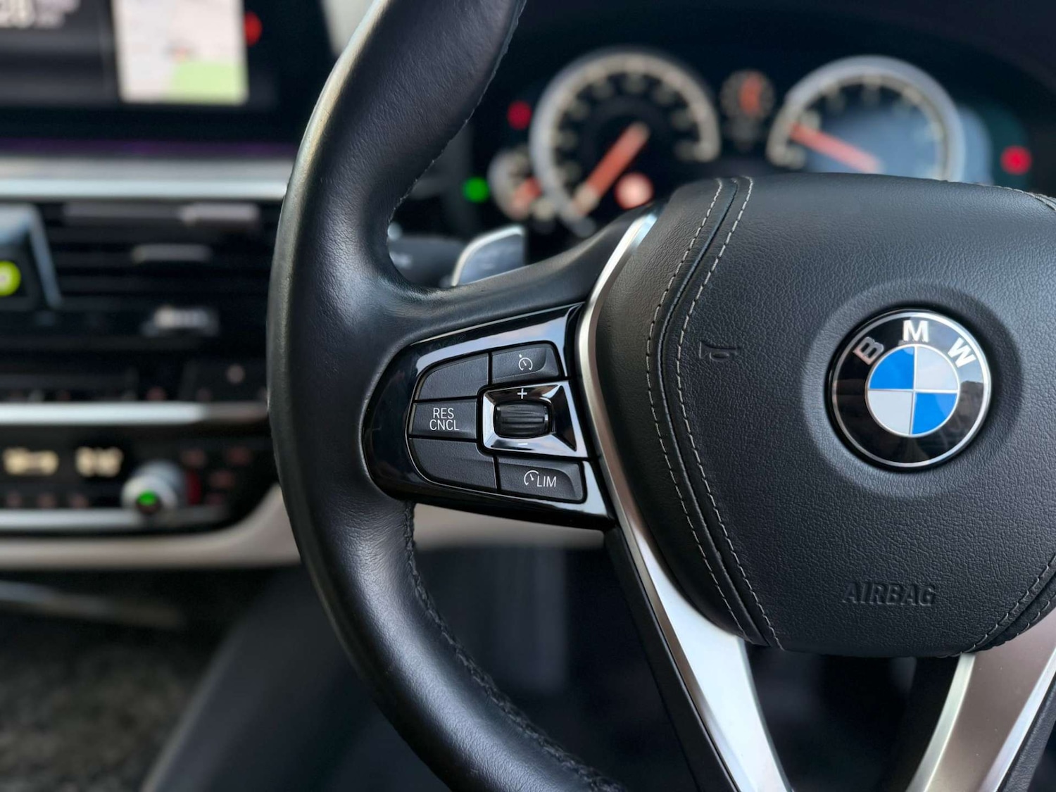 Used BMW 5 Series 2017 for sale - 76896331: Photo 31