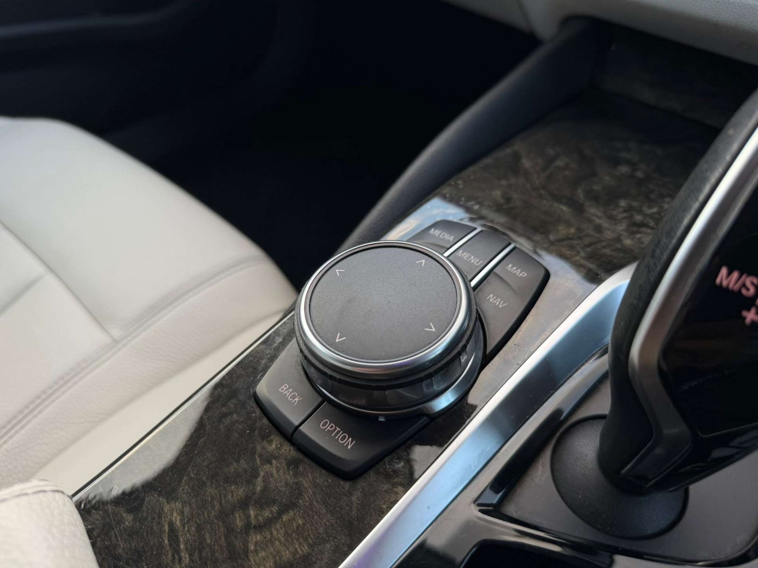 Used BMW 5 Series 2017 for sale - 76896331: Photo 37