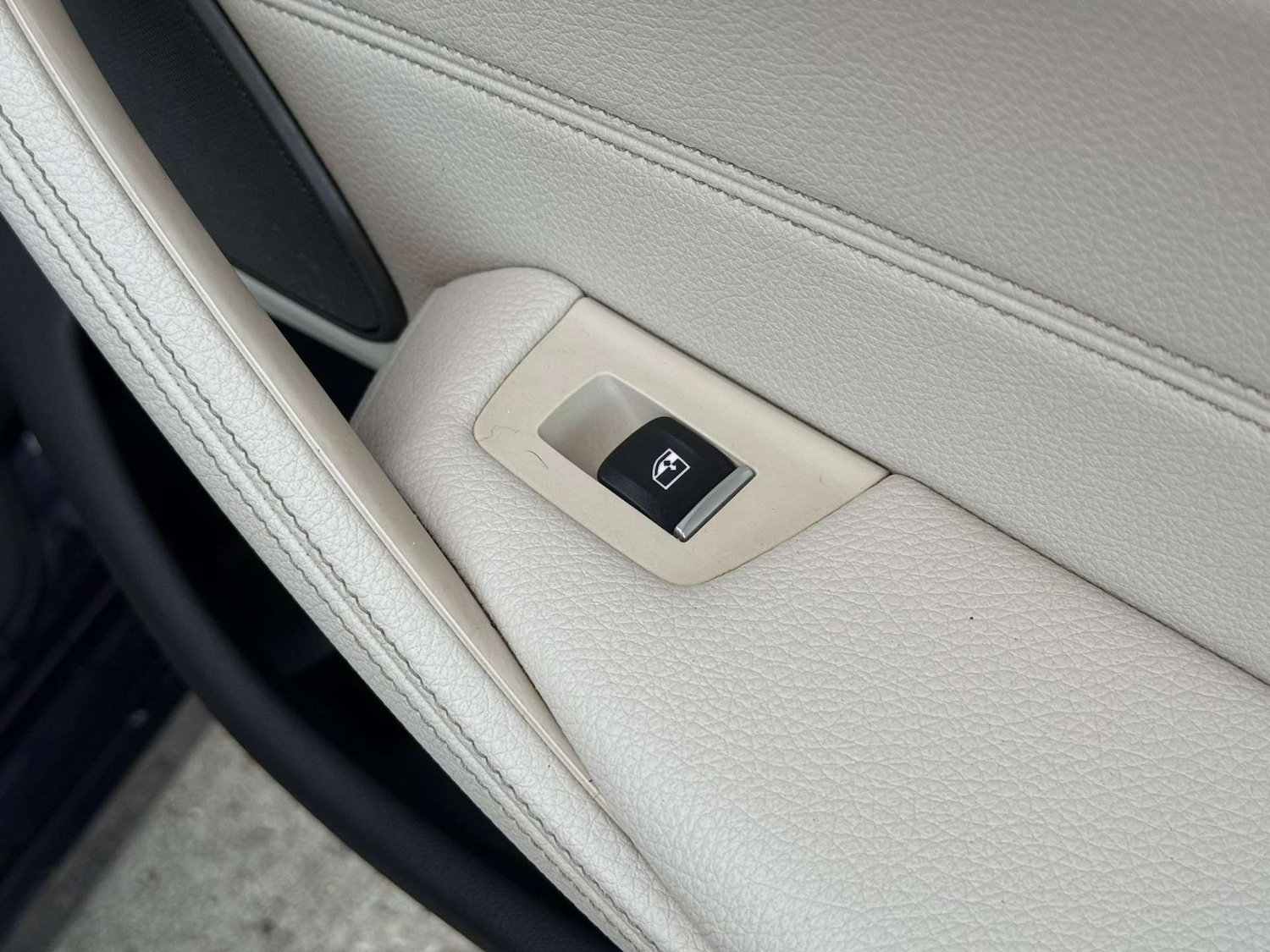 Used BMW 5 Series 2017 for sale - 76896331: Photo 54