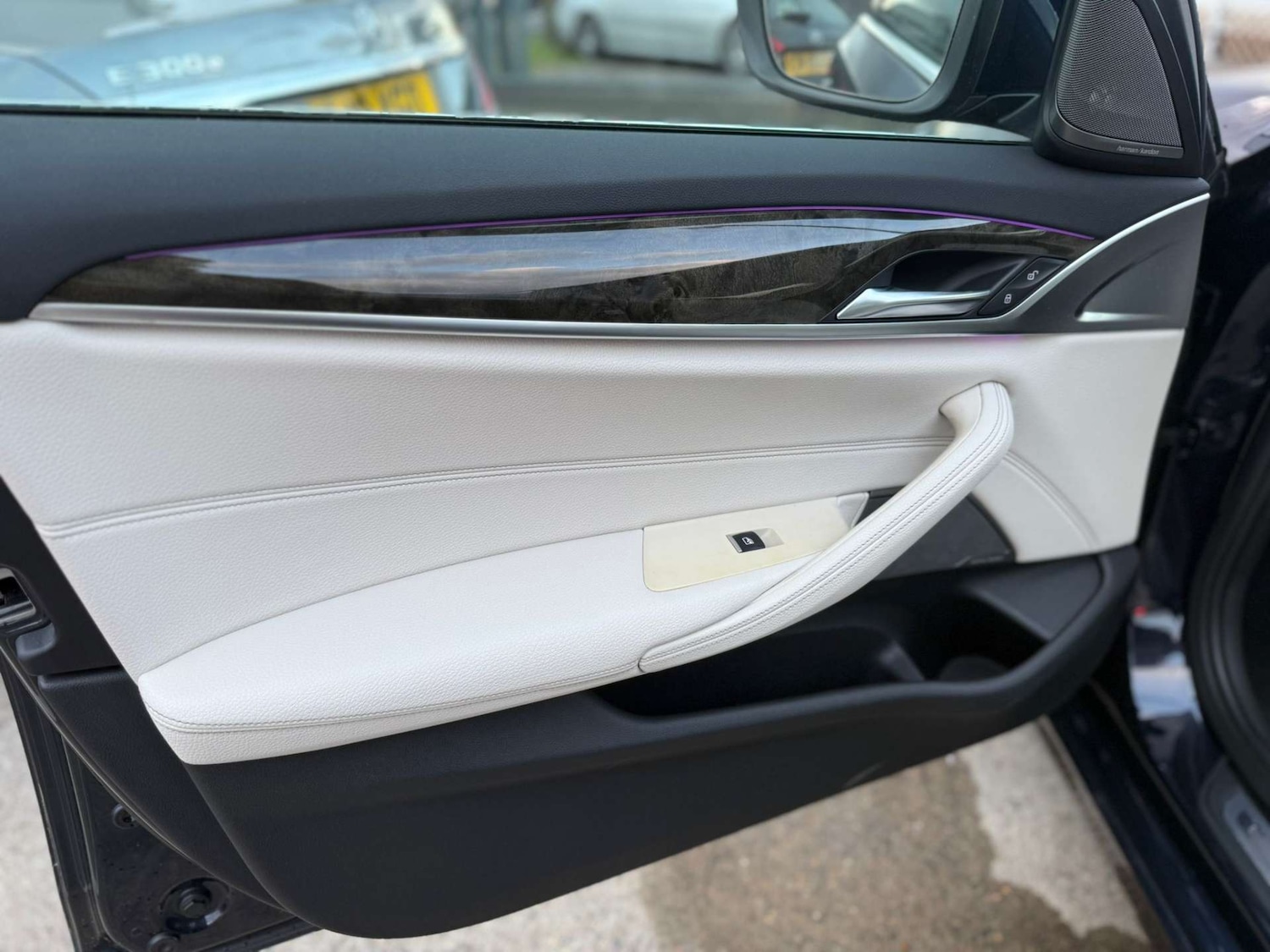 Used BMW 5 Series 2017 for sale - 76896331: Photo 56