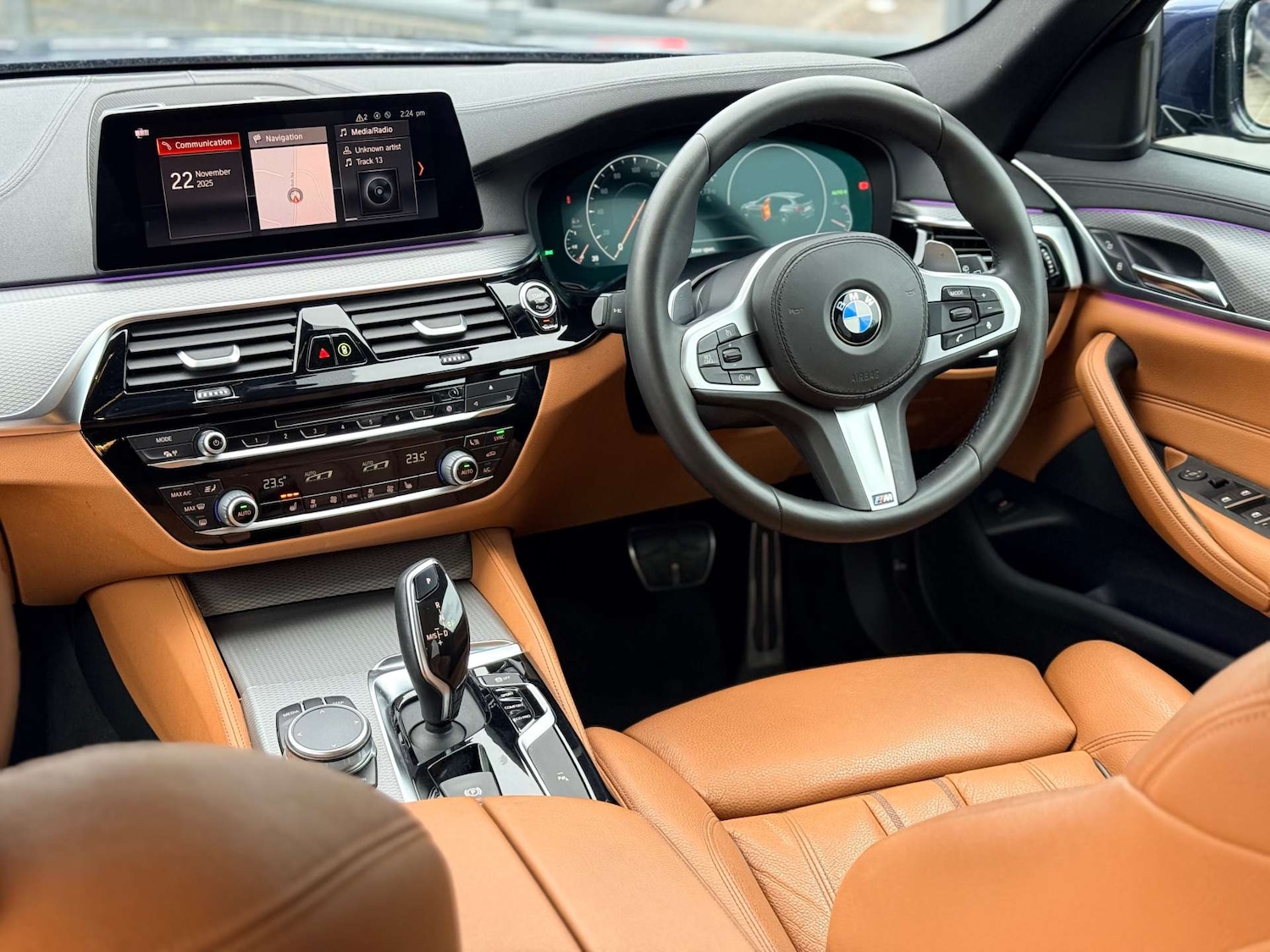 Used BMW 5 Series 2019 for sale - 76896321: Photo 2