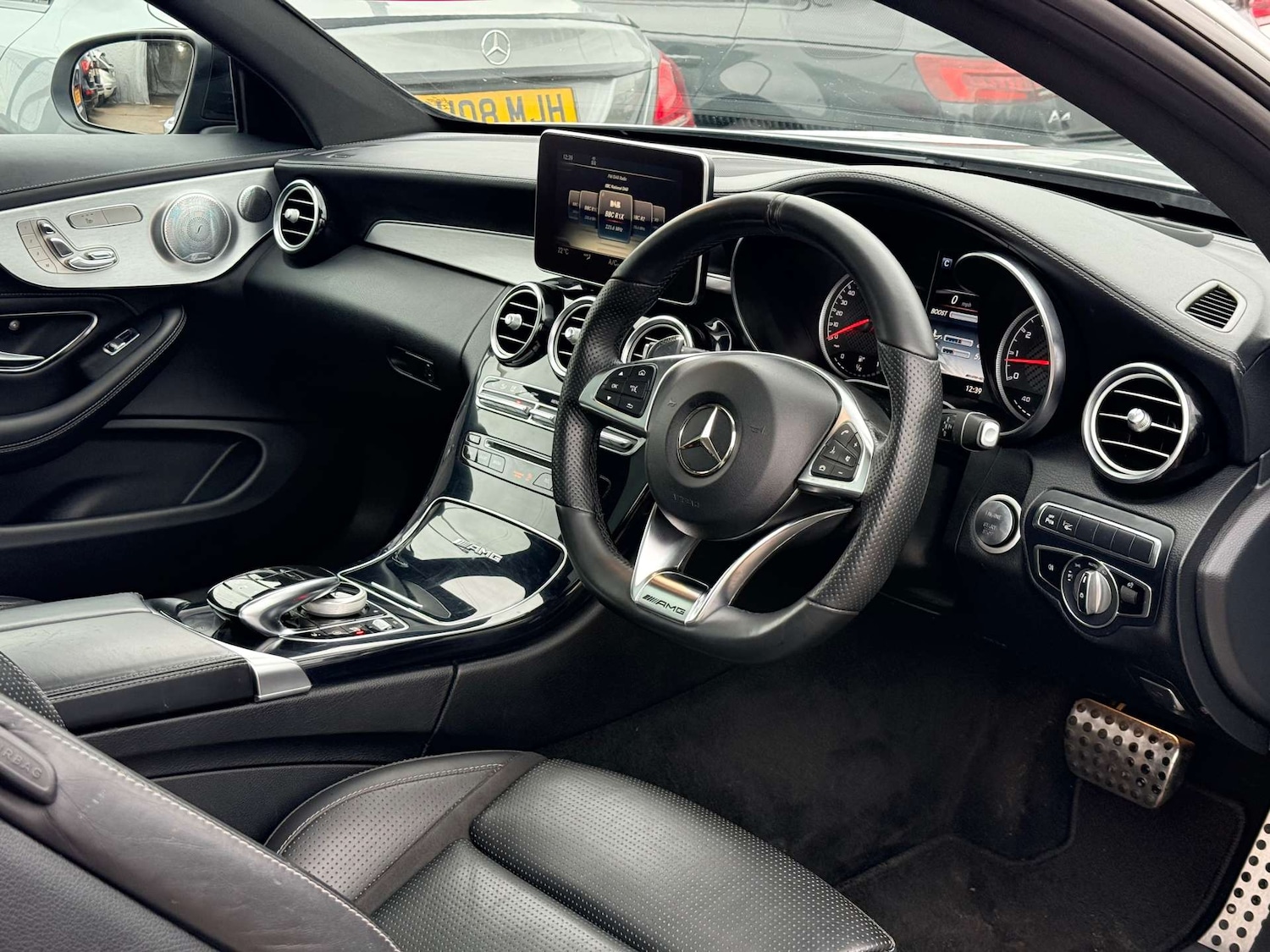 Used Mercedes-Benz C Class 2018 for sale - 76896314: Photo 2