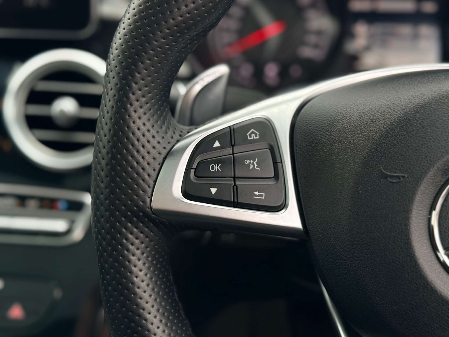 Used Mercedes-Benz C Class 2018 for sale - 76896314: Photo 22