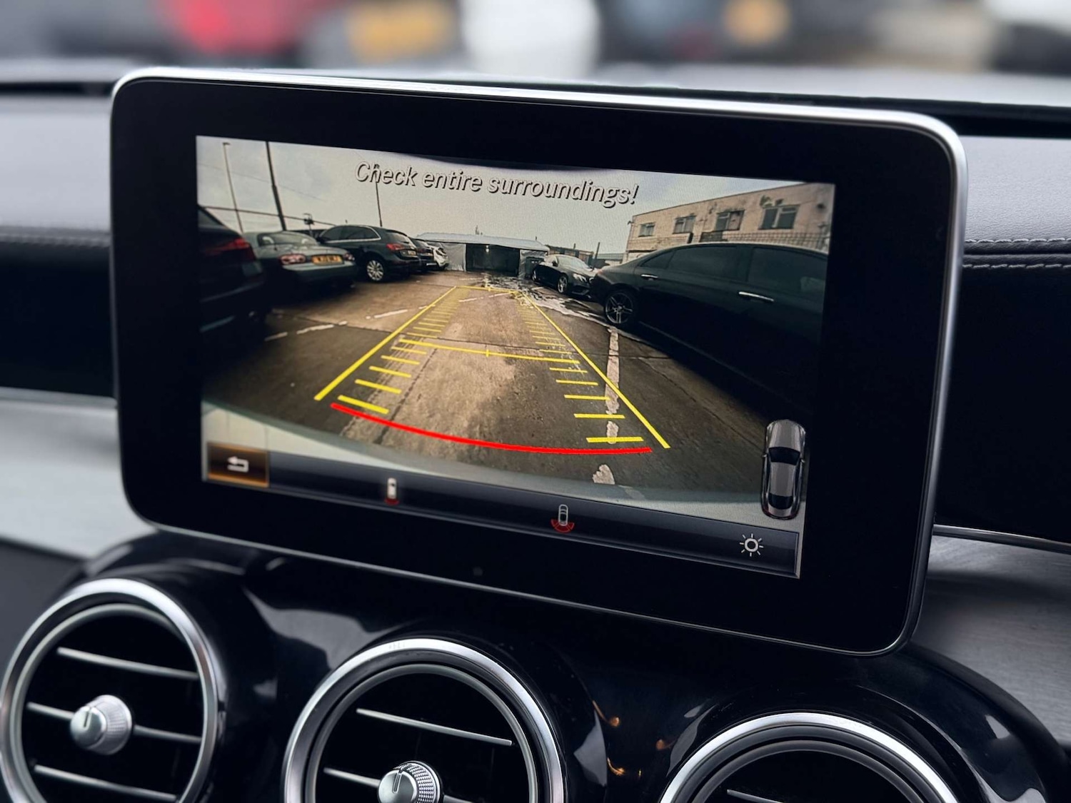 Used Mercedes-Benz C Class 2018 for sale - 76896314: Photo 33