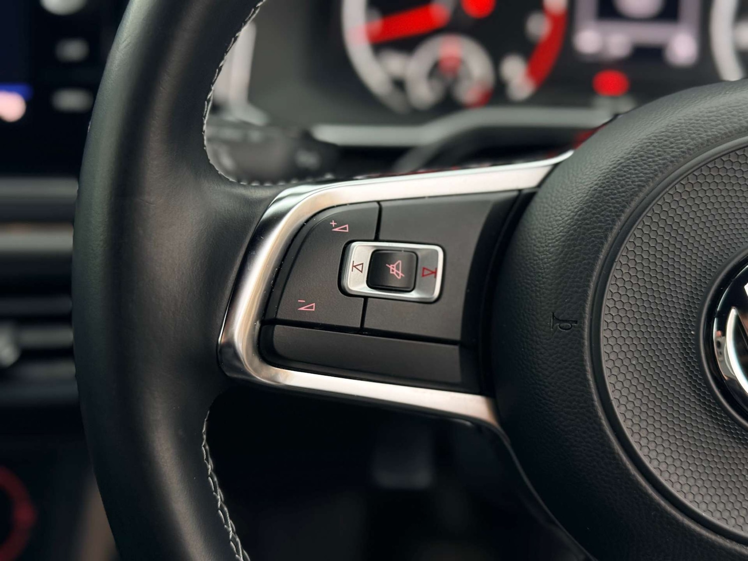 Used Volkswagen Polo 2018 for sale - 76896330: Photo 19