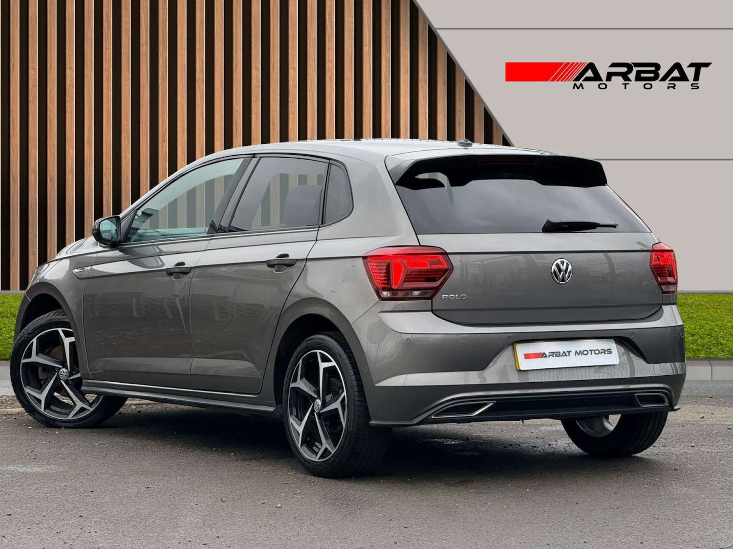 Used Volkswagen Polo 2018 for sale - 76896330: Photo 3