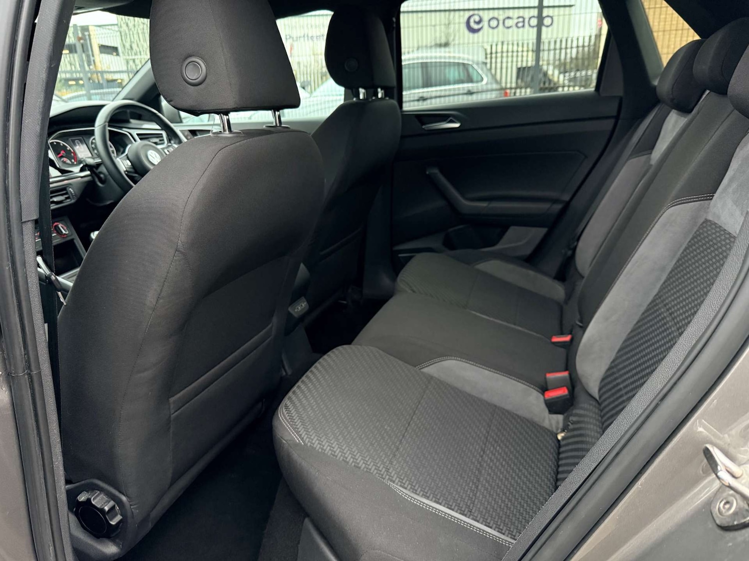 Used Volkswagen Polo 2018 for sale - 76896330: Photo 40