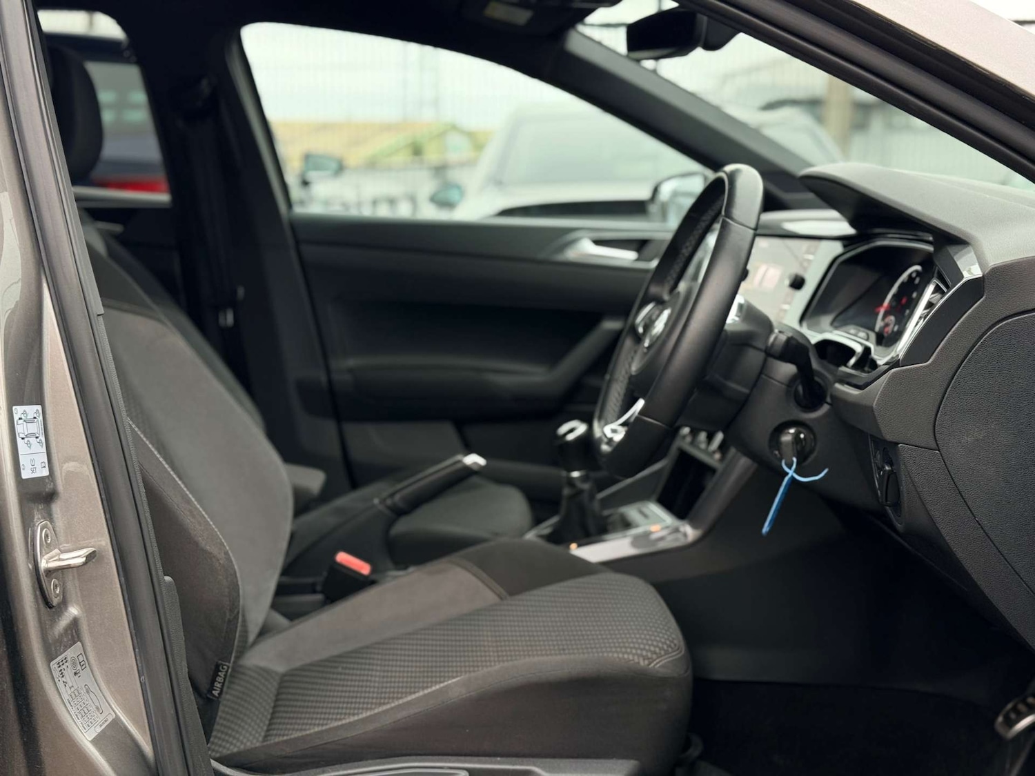 Used Volkswagen Polo 2018 for sale - 76896330: Photo 5