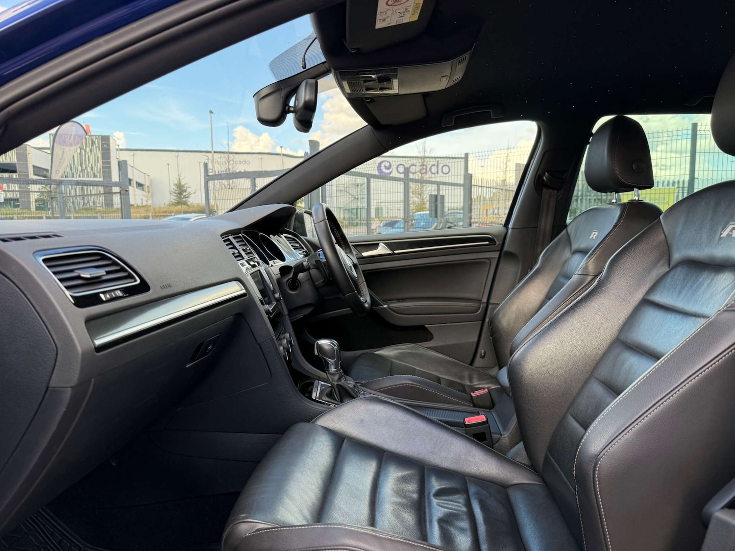 Used Volkswagen Golf 2016 for sale - 76896319: Photo 41