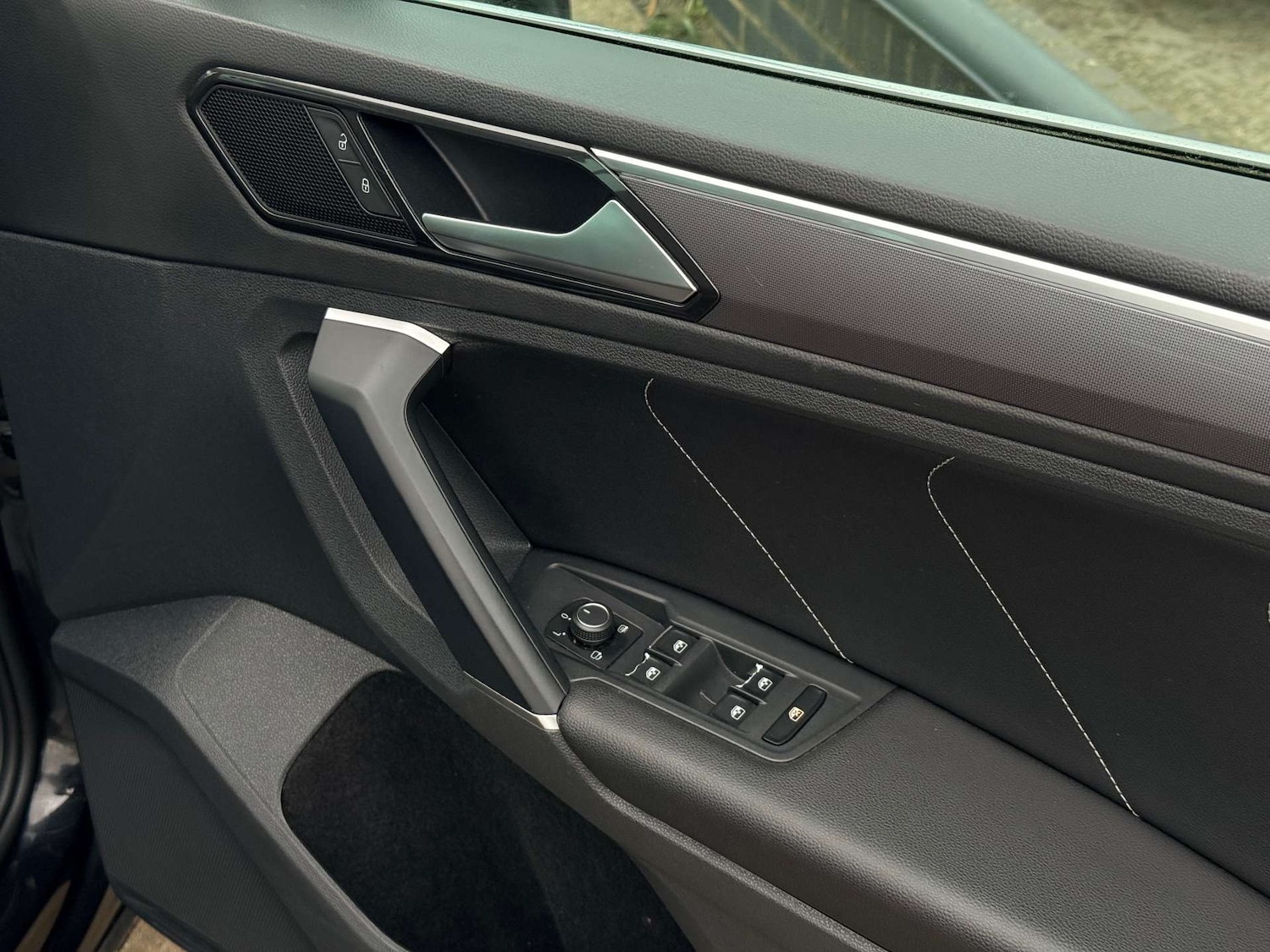 Used Volkswagen Tiguan 2017 for sale - 77094202: Photo 23