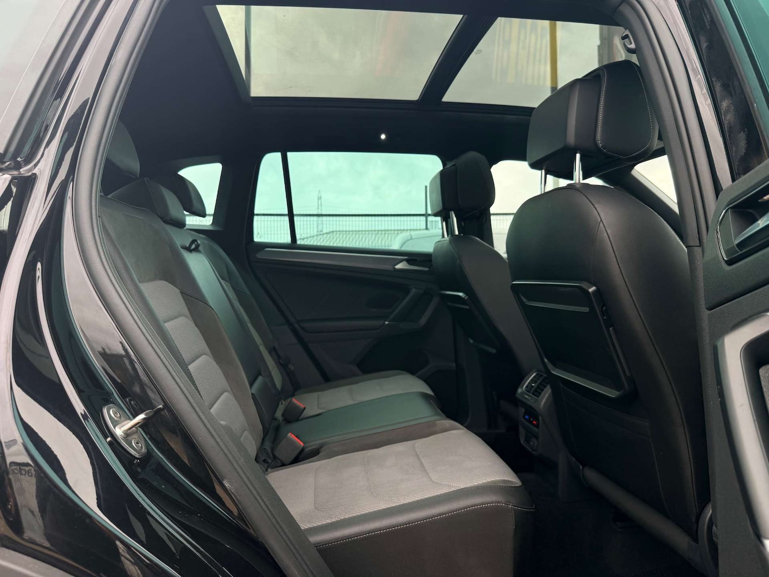 Used Volkswagen Tiguan 2017 for sale - 77094202: Photo 43