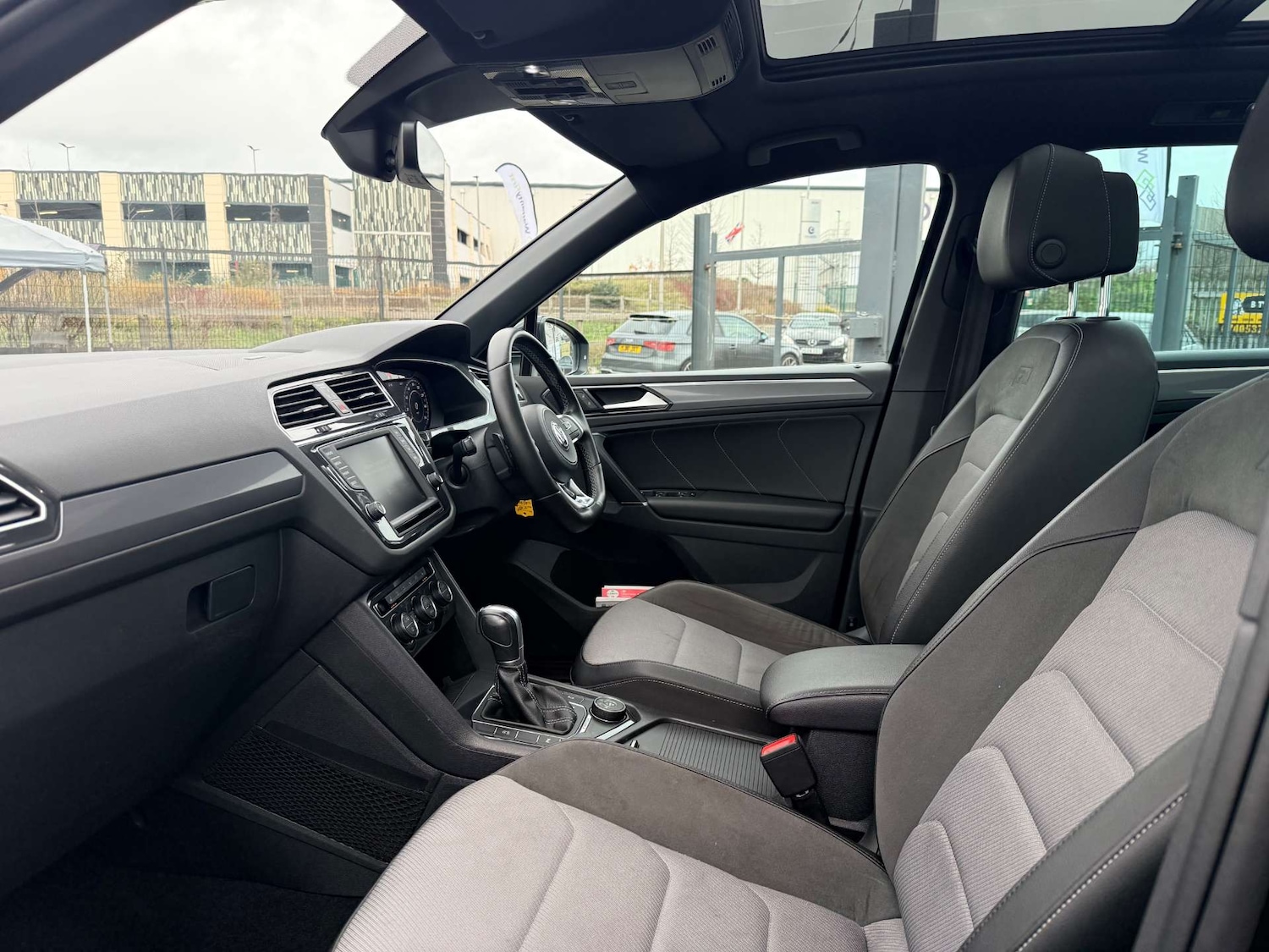 Used Volkswagen Tiguan 2017 for sale - 77094202: Photo 56