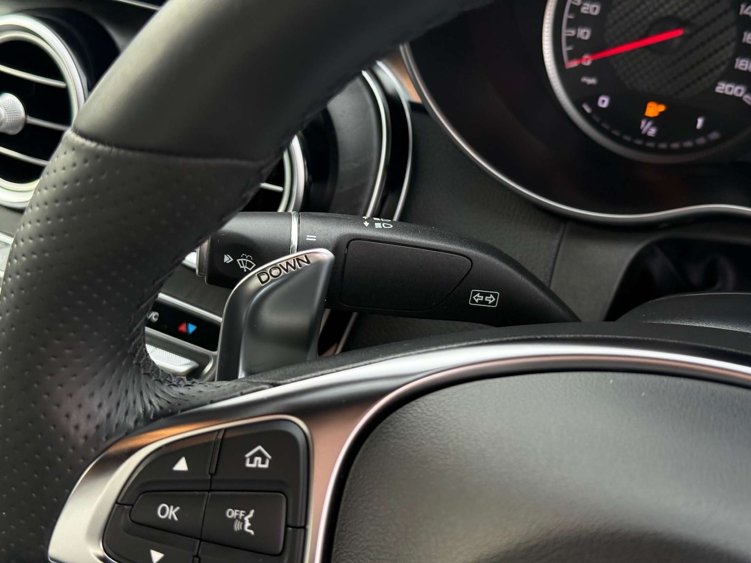 Used Mercedes-Benz C Class 2016 for sale - 76896327: Photo 18