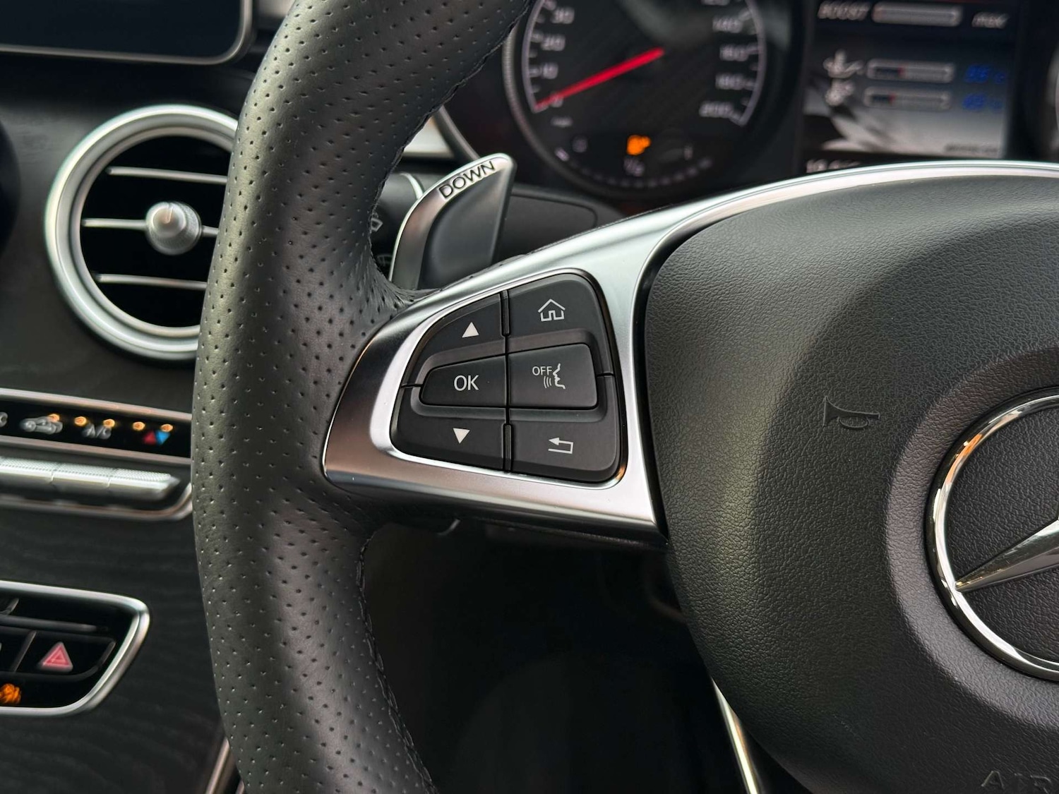 Used Mercedes-Benz C Class 2016 for sale - 76896327: Photo 27