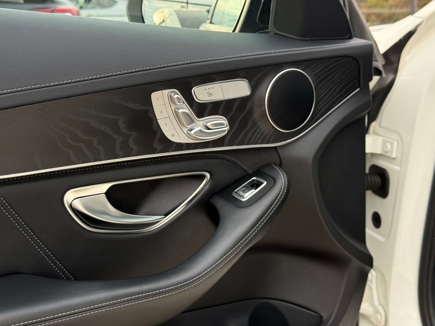 Used Mercedes-Benz C Class 2016 for sale - 76896327: Photo 35