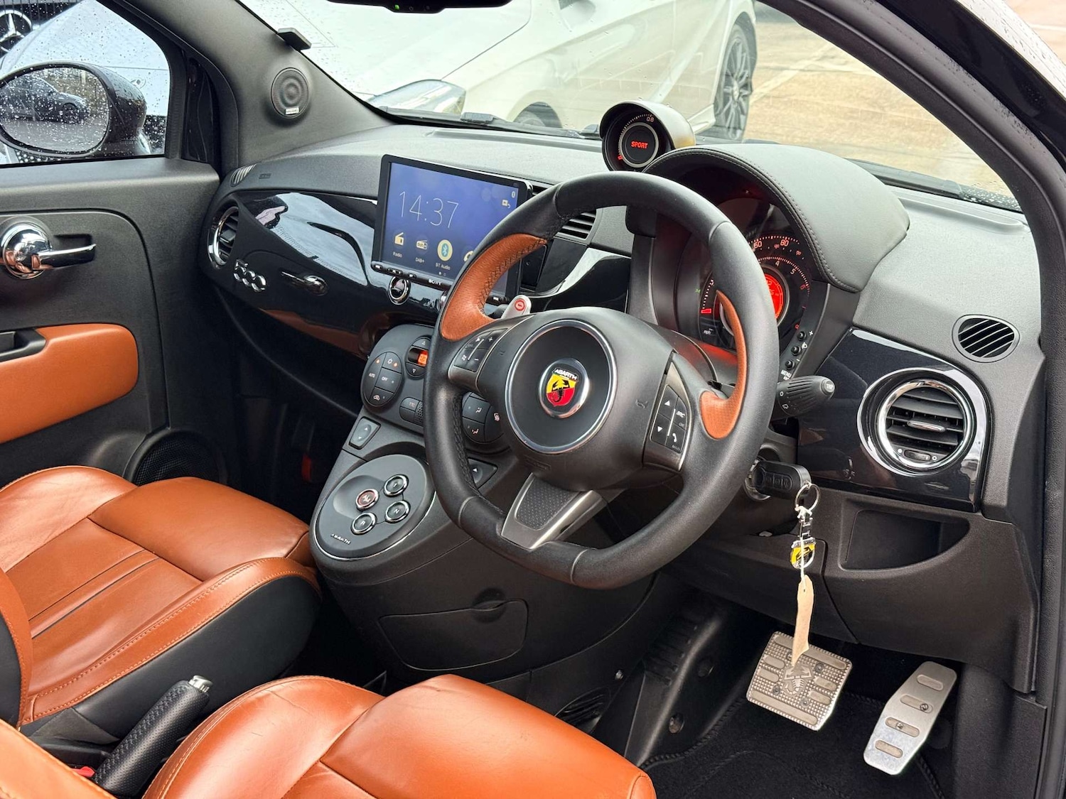 Used Abarth 595 2012 for sale - 76896308: Photo 2