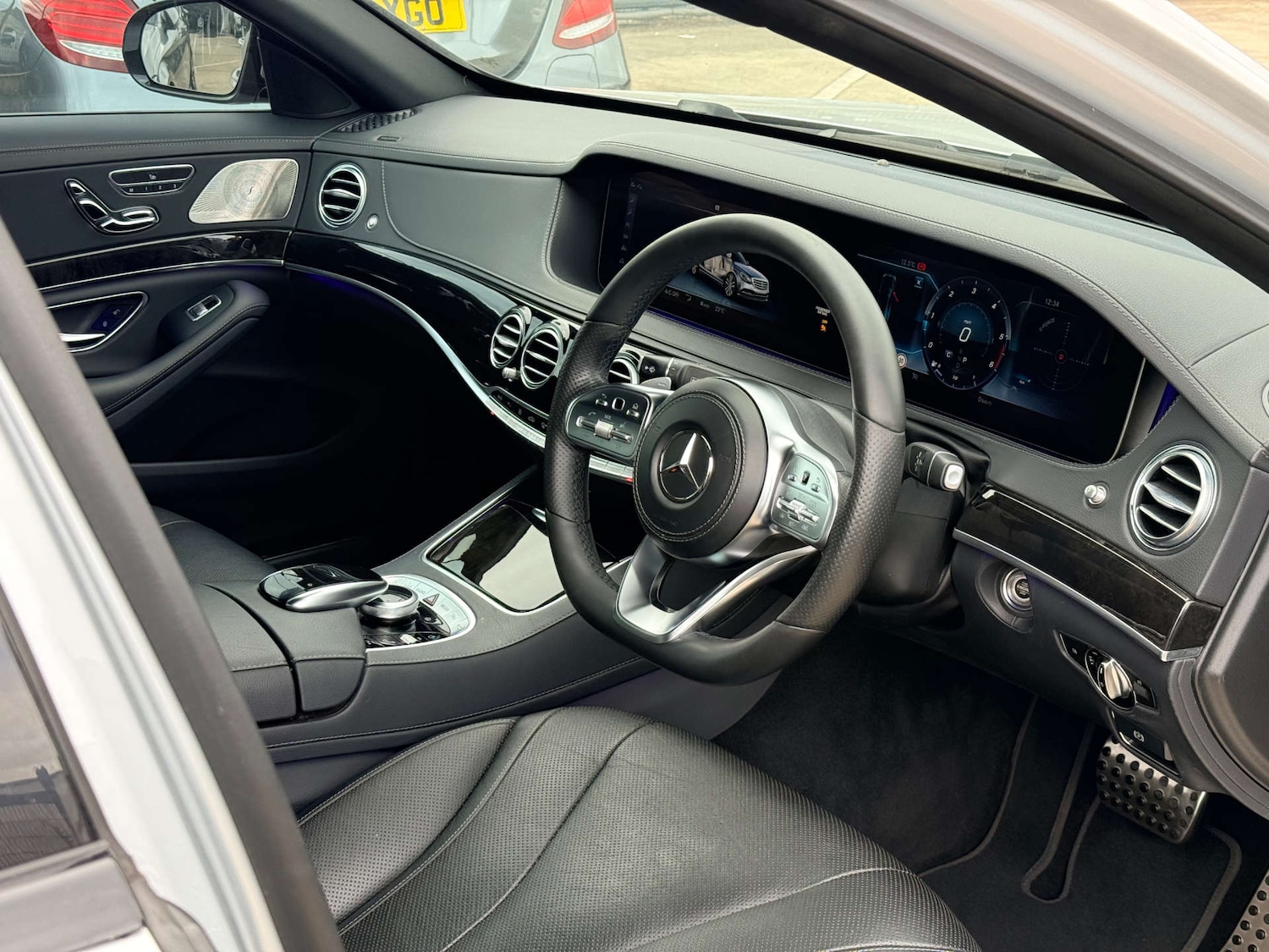 Used Mercedes-Benz S Class 2018 for sale - 76896297: Photo 2