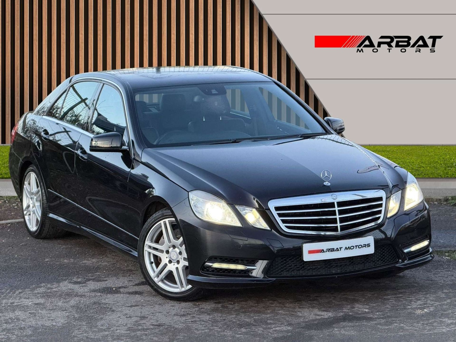 Used Mercedes-Benz E Class 2012 for sale - 76896303: Photo 10