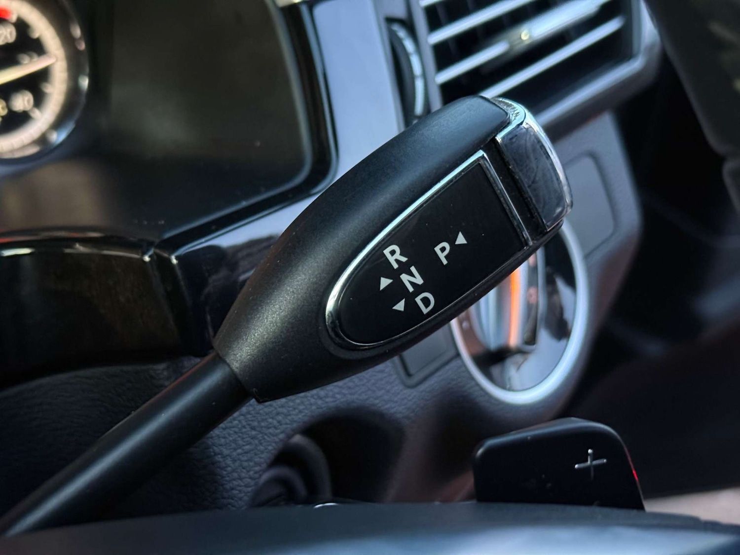 Used Mercedes-Benz E Class 2012 for sale - 76896303: Photo 25