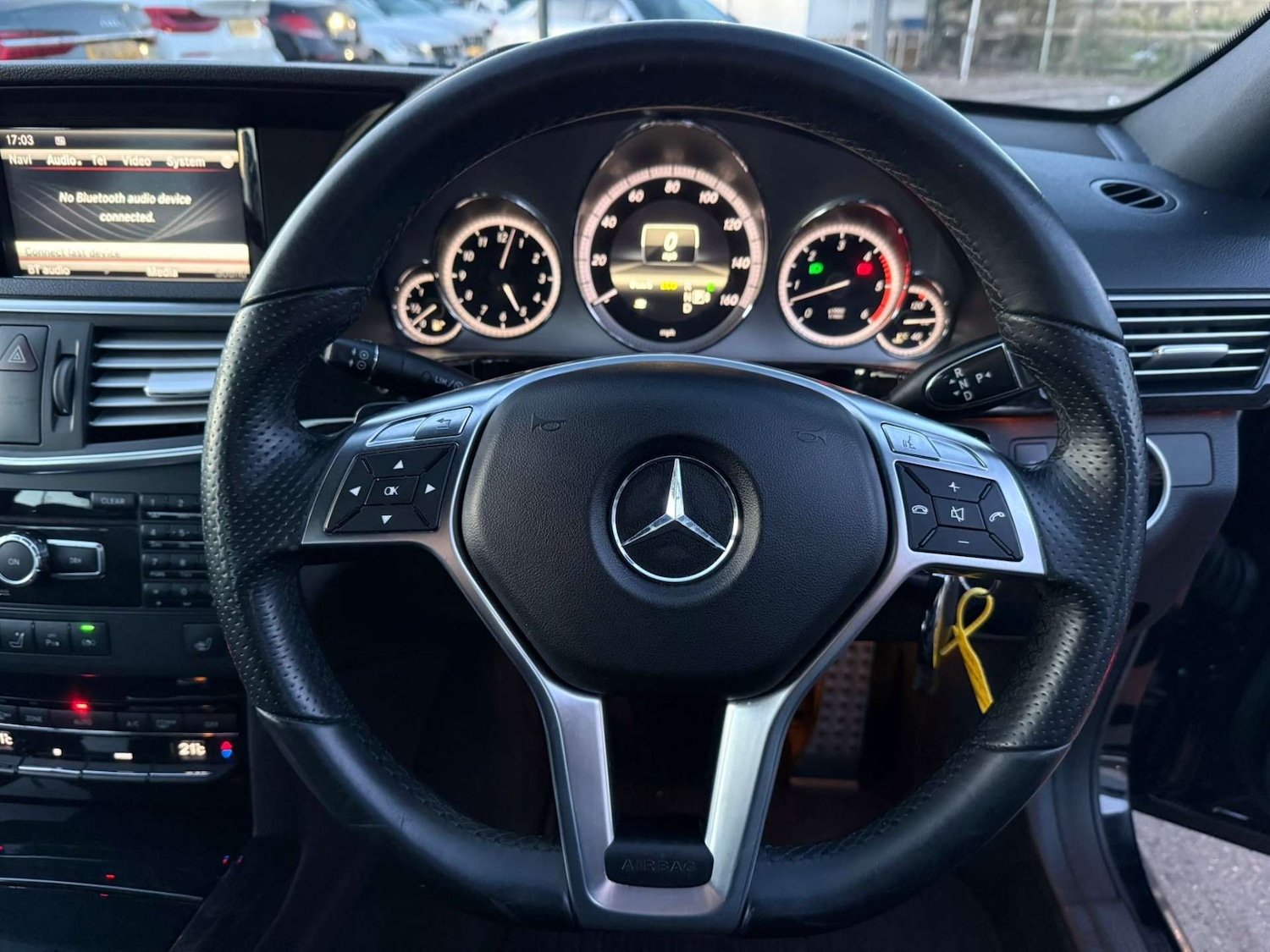 Used Mercedes-Benz E Class 2012 for sale - 76896303: Photo 29