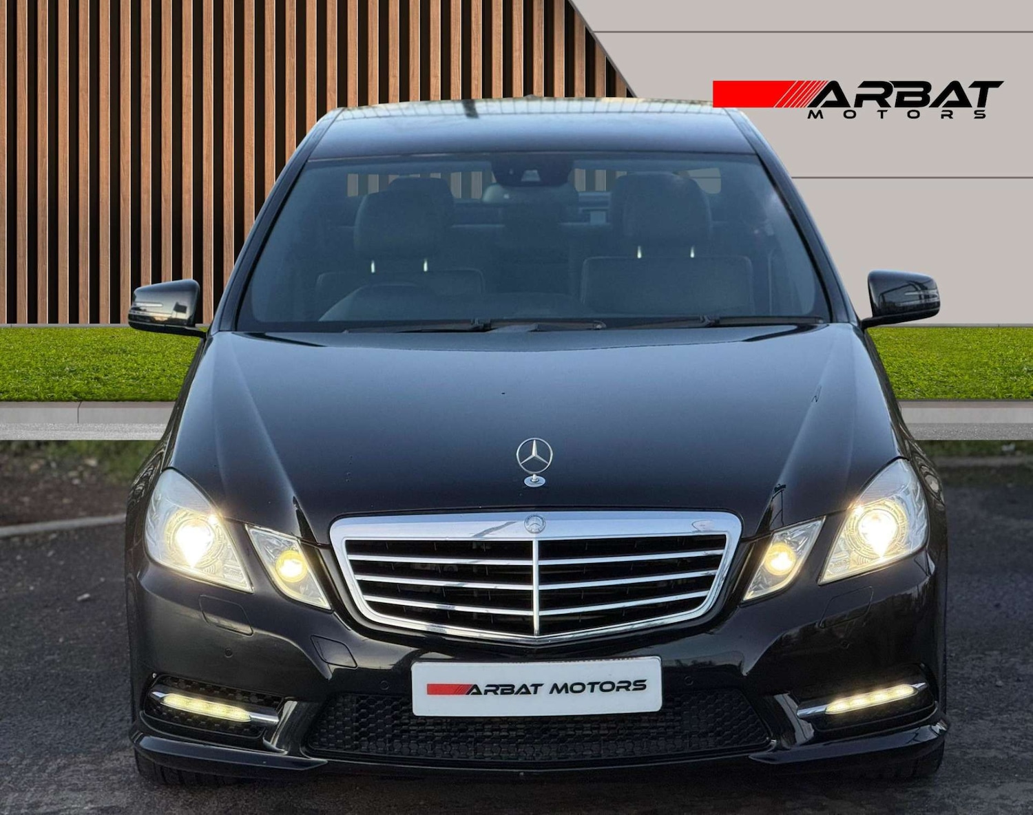 Used Mercedes-Benz E Class 2012 for sale - 76896303: Photo 5