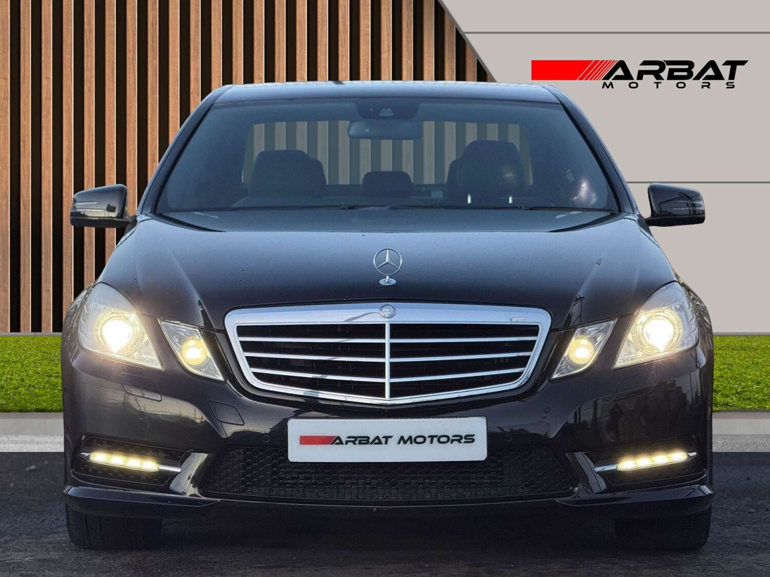 Used Mercedes-Benz E Class 2012 for sale - 76896303: Photo 6