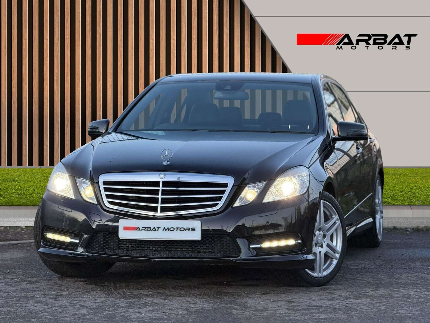 Used Mercedes-Benz E Class 2012 for sale - 76896303: Photo 8