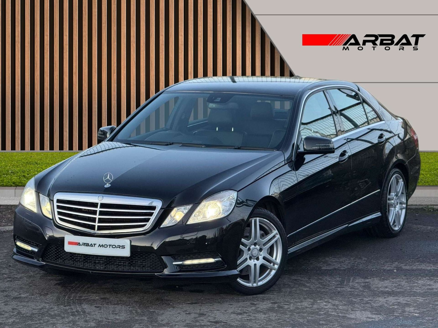 Used Mercedes-Benz E Class 2012 for sale - 76896303: Photo 9