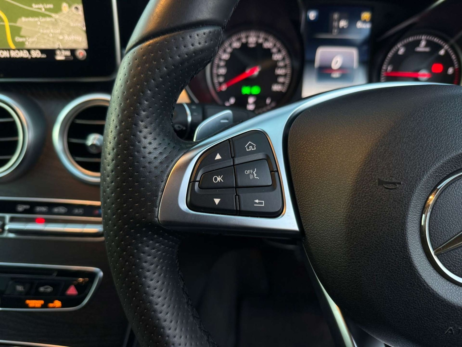 Used Mercedes-Benz C Class 2016 for sale - 76896338: Photo 28