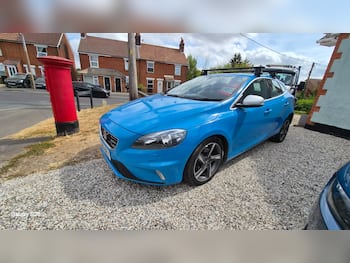 Used Volvo V40 2016 for sale - 79458018: Photo
