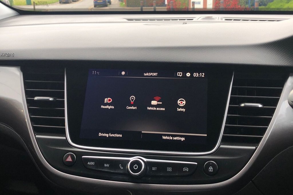 Used Vauxhall Crossland X 2018 for sale - 78002680: Photo 26