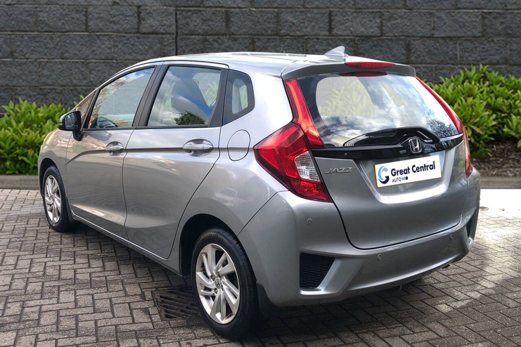 Used Honda Jazz 2016 for sale - 77287819: Photo 4