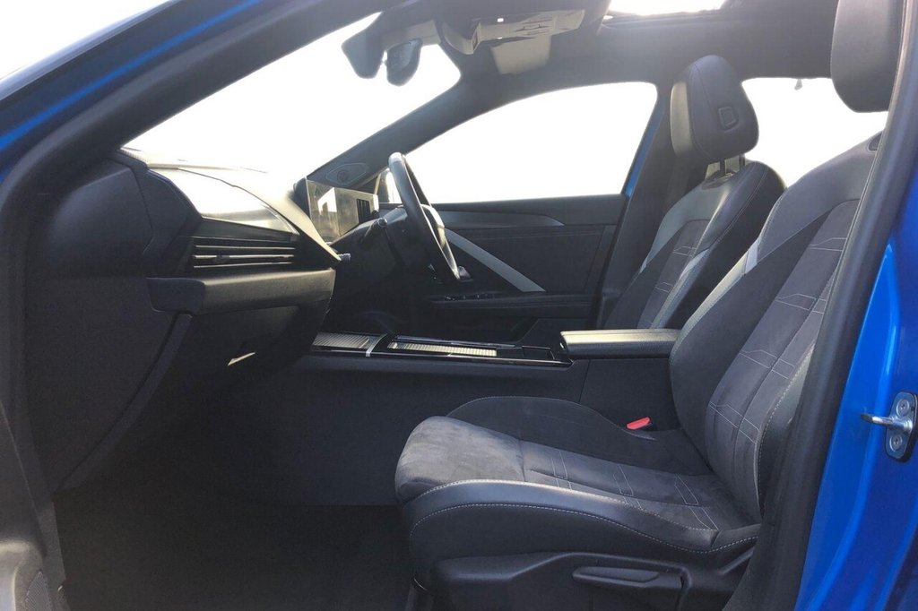 Used Vauxhall Astra 2023 for sale - 77547439: Photo 10