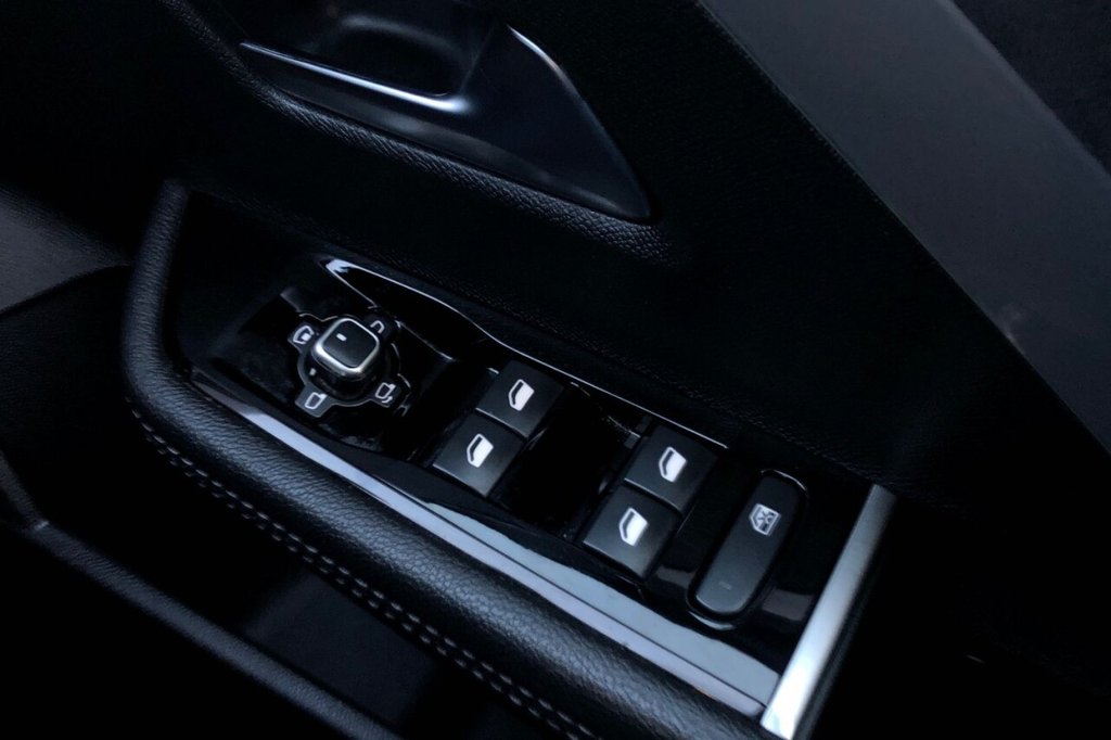 Used Vauxhall Astra 2023 for sale - 77547439: Photo 17