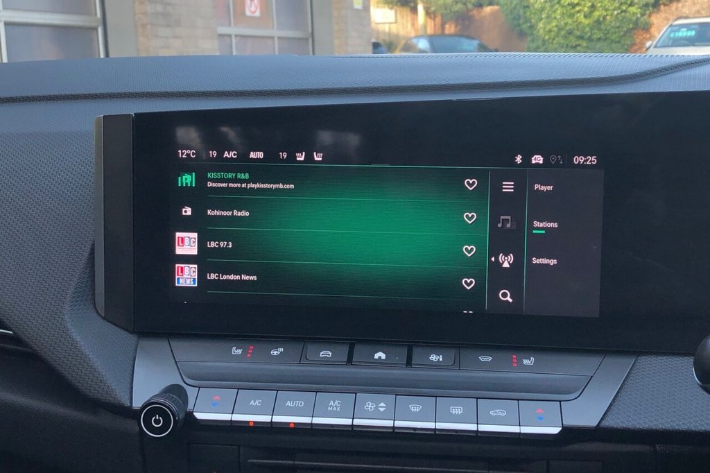 Used Vauxhall Astra 2023 for sale - 77547439: Photo 21