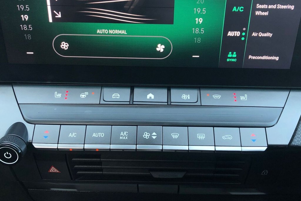 Used Vauxhall Astra 2023 for sale - 77547439: Photo 25