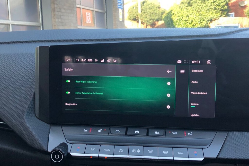 Used Vauxhall Astra 2023 for sale - 77547439: Photo 31